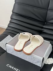 Colestore Chanel White Palm Fiber Slippers White - 2