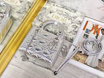 Colestore Dior Lady Dior Silver Shiny 17×7×15 cm