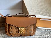 Colestore MCM New Tracy shoulder bag Brown 20 cm - 1