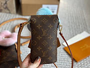 Colestore Louis Vuitton Vivienne Phone Pouch Azur Frost Blue 15 10cm  - 4