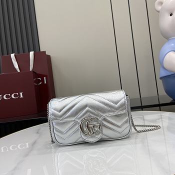 Colestore Gucci Marmont Mini Silver 16.5x10x4.5cm 