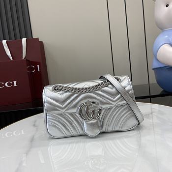Colestore Gucci Marmont Medium Silver 22x13x6cm