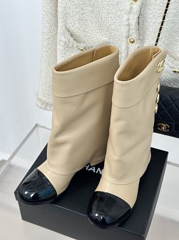 Colestore Chanel Knee Boots Beige