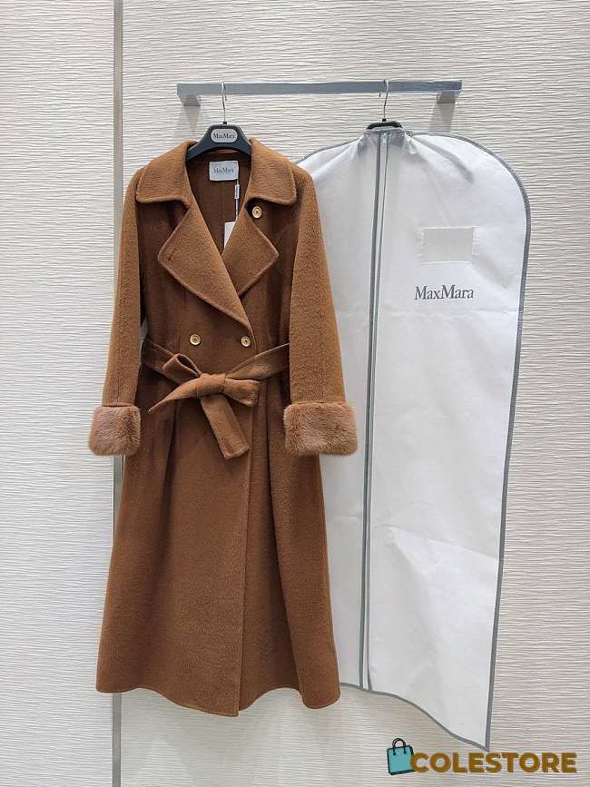 Colestore Max Mara Hand Fur Brown Coat - 1