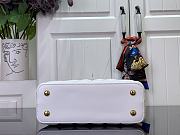Colestore Louis Vuitton Capucines East-West White 33x19x9cm - 3