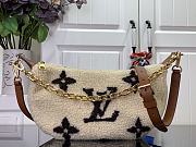 Colestore Louis Vuitton Over The Moon Monogram Giant Teddy Fleece 27.5x16x7cm - 1