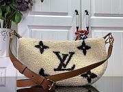Colestore Louis Vuitton Over The Moon Monogram Giant Teddy Fleece 27.5x16x7cm - 2