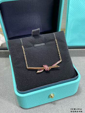 Colestore Tiffany & Co. Return To Tiffany Knot Circle Pendant in Rose Gold with Pink Sapphires