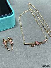 Colestore Tiffany & Co. Return To Tiffany Knot Circle Pendant in Rose Gold with Pink Sapphires - 6