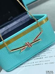 Colestore Tiffany & Co. Return To Tiffany Knot Circle Pendant in Rose Gold with Pink Sapphires - 5