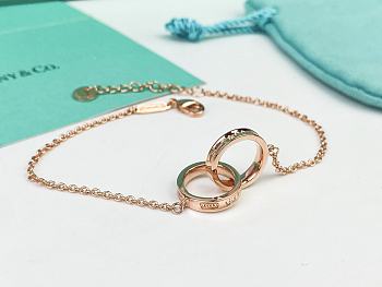 Colestore Tiffany Interlocking Circles Chain Bracelet in Rose Gold