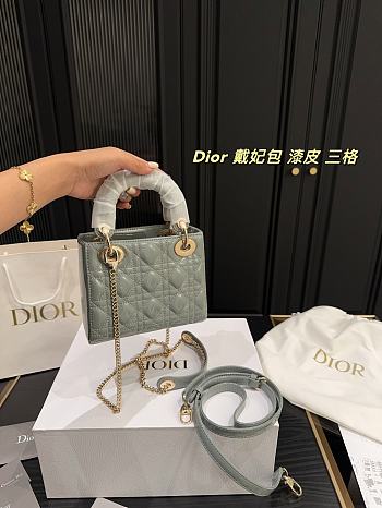 Colestore Dior Lady Dior Mini Bag In Shiny Leather Light Grey 17.14 cm 