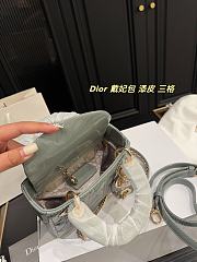 Colestore Dior Lady Dior Mini Bag In Shiny Leather Light Grey 20.17 cm  - 2