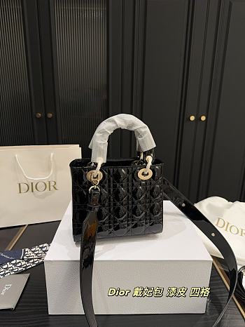 Colestore Dior Lady Dior Mini Bag In Shiny Leather Black 23.20 cm