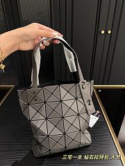 Colestore BAO BAO ISSEY MIYAKE Grey 21 x 27 cm - 4