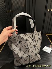 Colestore BAO BAO ISSEY MIYAKE Grey 21 x 27 cm - 2