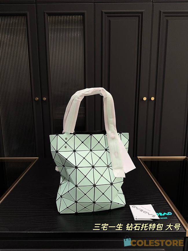 Colestore BAO BAO ISSEY MIYAKE Pastel Green 21 x 27 cm - 1