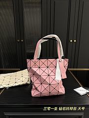 Colestore BAO BAO ISSEY MIYAKE Pink Pastel 21 x 27 cm - 1