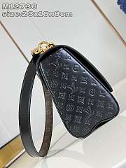 Colestore Louis Vuitton Twist MM Epi Bag Black/Red 14x10.2x8.5CM - 4