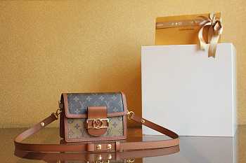 Colestore Louis Vuitton Mini Dauphine Other Monogram 20x15x9CM