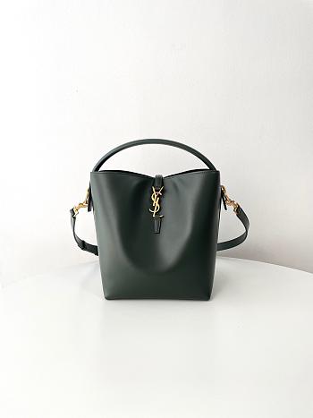 Colestore YSL Le 37 In Shiny Leather 20x25x16