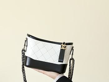 Colestore Chanel Gabrielle Hobo Bag Black And White 20CM