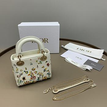 Colestore Dior Bag Latte Calfskin Embroidered with Multicolor Small Flowers Size 17CM