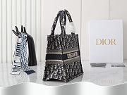 Colestore Dior Book Tote Small Blue Dior Oblique Embroidery size 26cm - 5