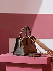 Colestore Louis Vuitton Onthego East West Monogram Brown 25x13x10CM - 2