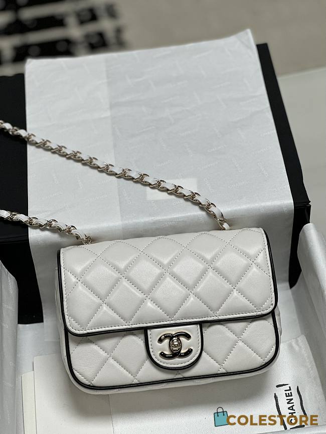 Colestore Chanel 25P Mini Flap Bag Lambskin White 12.5x19.5x3.5CM - 1