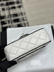 Colestore Chanel 25P Mini Flap Bag Lambskin White 12.5x19.5x3.5CM - 3