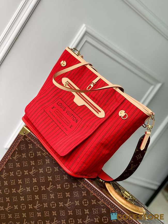 Colestore Louis Vuitton Neverfull Bandoulière Inside Out MM Rouge Sari 31x29x14cm - 1
