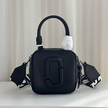 Colestore Marc Jacobs The Cube Crossbody Bag 16x16x8cm