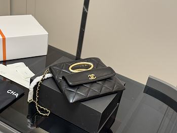 Colestore Chanel 24B Clutch Black 24x19cm