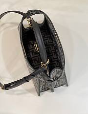 Colestore Fendi Peekaboo ISeeU Bag 27.5x11.5x20.5cm - 4