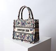 Colestore Dior Small Book Tote Celestial D-Butterfly Paisley Embroidery 26.5 x21 x14 cm - 3
