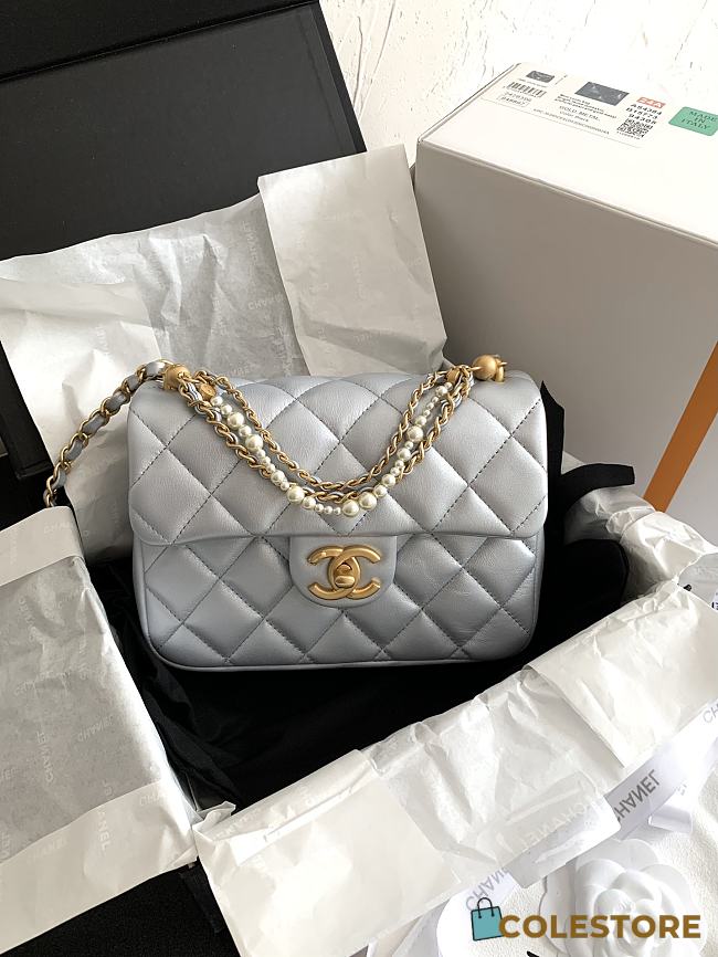 Colestore Chanel 24P Mini Square Pearl Flap Bag 20x7x14cm - 1