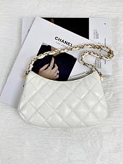 Colestore Chanel 19 Hobo Bag White Aged Calfskin Brushed Gold Hardware 23x13x5cm - 4