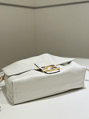 Colestore Fendi Medium Mamma Baguette White shoulder bag 26.5x18x8.5cm - 6
