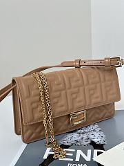 Colestore Fendi Baguette Continental wallet With Chain 21x11.5x5cm - 4