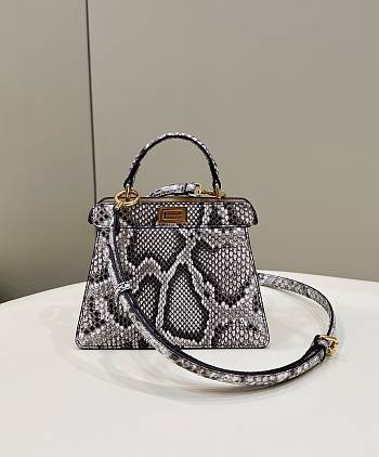 Colestore Fendi Peekaboo ISeeU Petite Precious skin Black 21x16x11cm