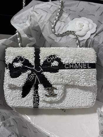 Colestore Chanel 24B Sequins Ribbon Flap Bag White size 20cm