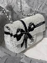 Colestore Chanel 24B Sequins Ribbon Flap Bag White size 20cm - 5