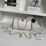 Colestore Chanel Clutch With Chain White & Black 11.5×18.5×11cm - 1