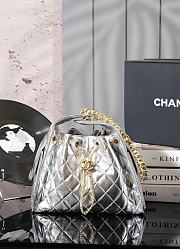 Colestore Chanel 25C Small Handbag, Metallic Grained Calfskin Gold Tone Metal 26x30x14cm - 1