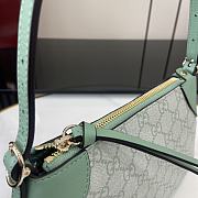 Colestore Gucci GG Emblem Small Shoulder Bag Light Green 24.5x16x5cm - 6