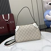 Colestore Gucci GG Emblem Small Shoulder Bag Beige 24.5x16x5cm - 5