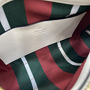 Colestore Gucci GG Emblem Small Shoulder Bag Beige 24.5x16x5cm - 2