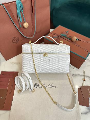 Colestore Loro Piana Extra Poket L27 White 16x27x10cm