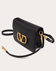 Colestore Valentino Garavani Loco Logo Plaque Foldover Top Shoulder Bag In Black Gold Hardware 22x16x7cm - 4